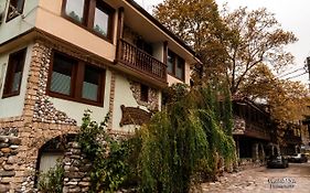 Семеен хотел Джамура
